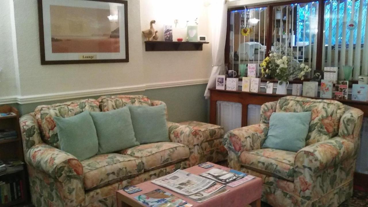 Little Harbour Guesthouse Лу Екстериор снимка