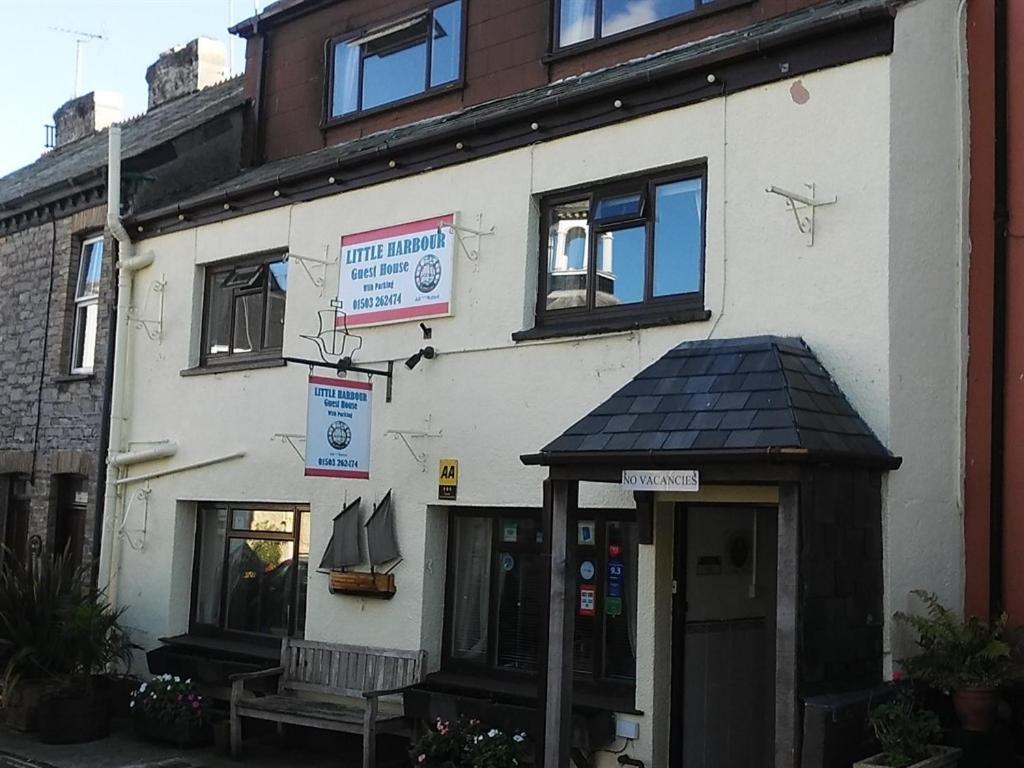 Little Harbour Guesthouse Лу Екстериор снимка